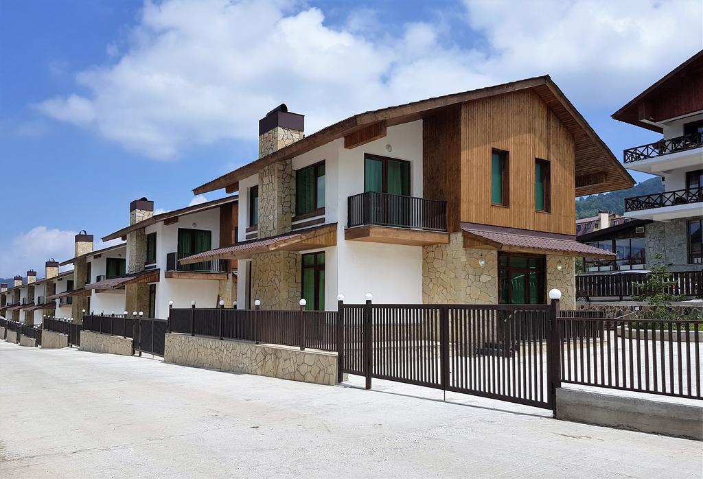 Villa Crystal Town House Bakuriani Esterno foto